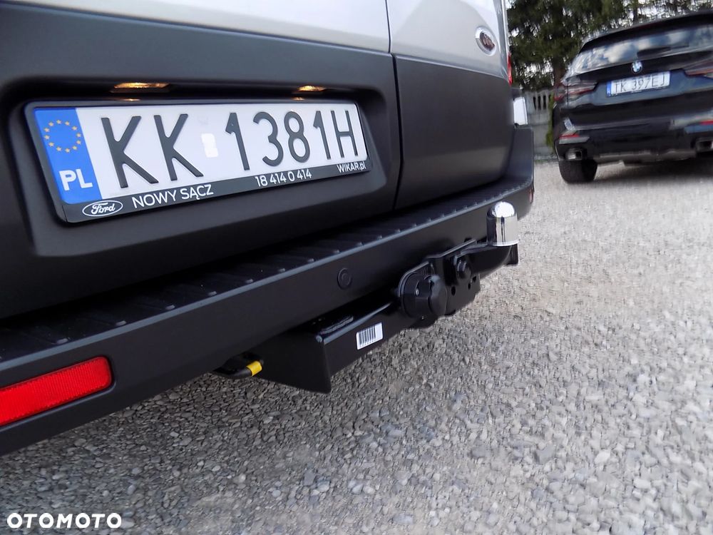 Ford Transit Kombi L3H2 Limited - 21