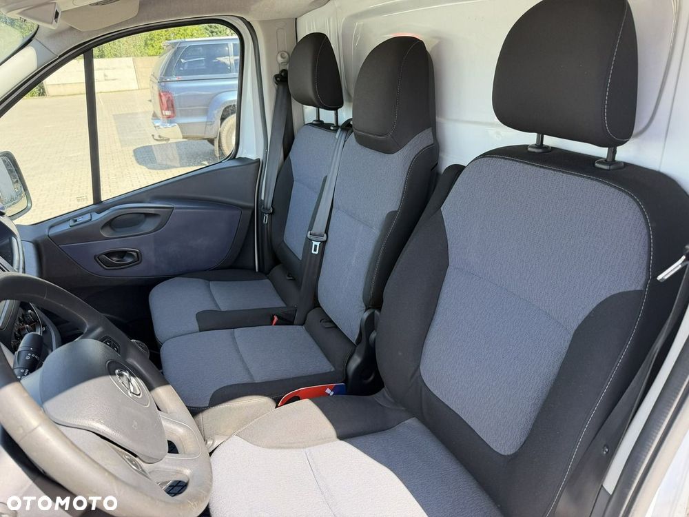 Opel Vivaro - 13