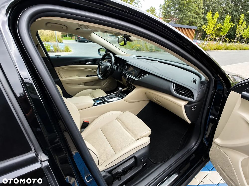 Opel Insignia 2.0 T 4x4 Elite S&S - 25