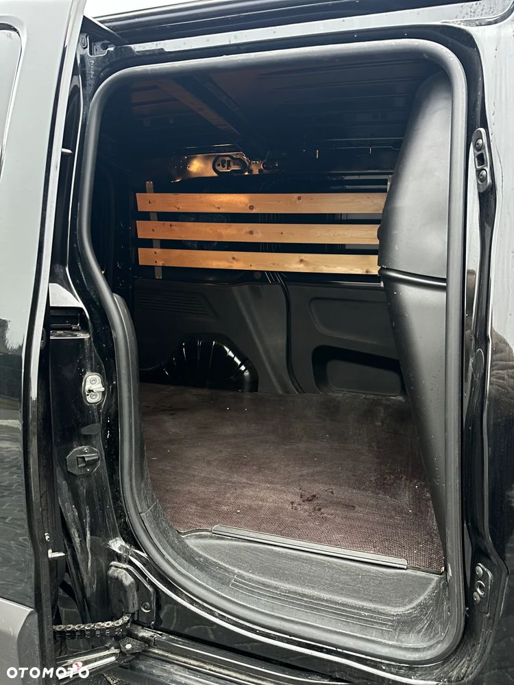 Opel COMBO - 17