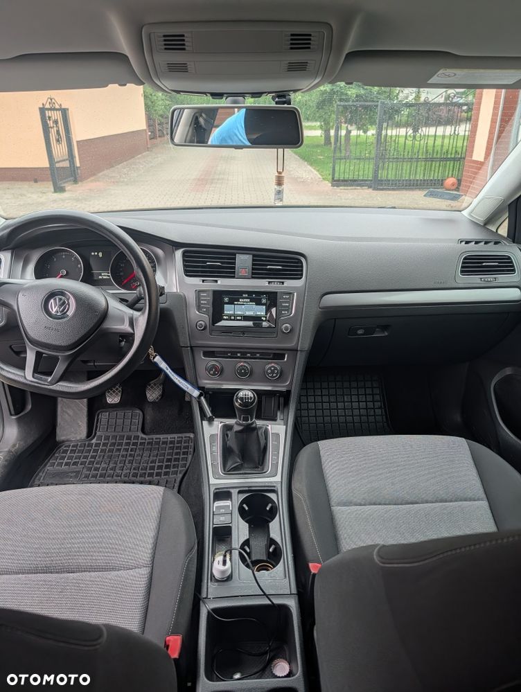 Volkswagen Golf - 8