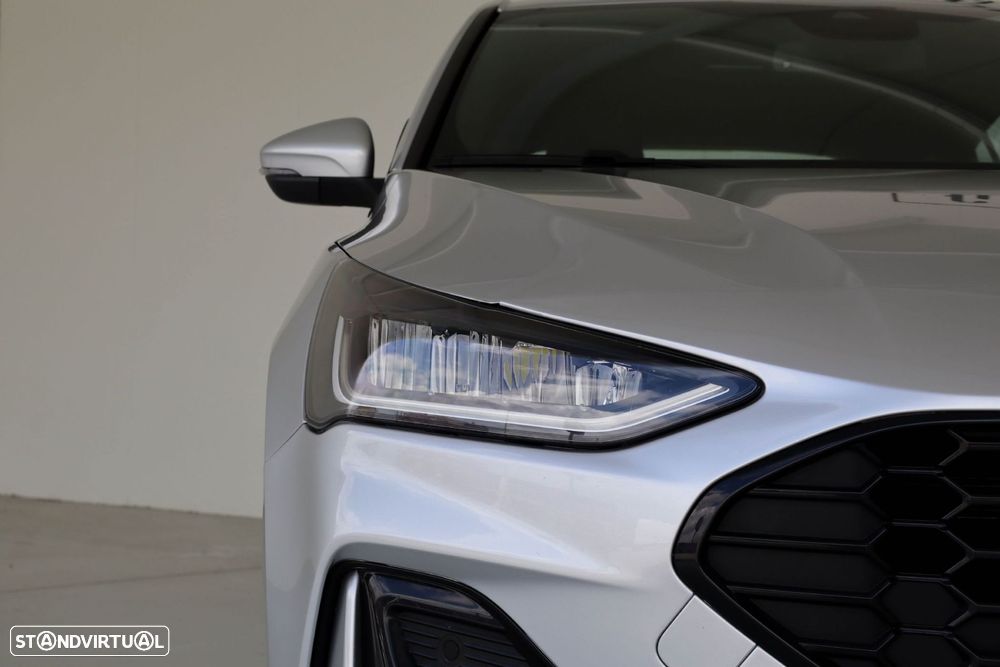 Ford Focus 1.0 EcoBoost MHEV ST-Line - 4
