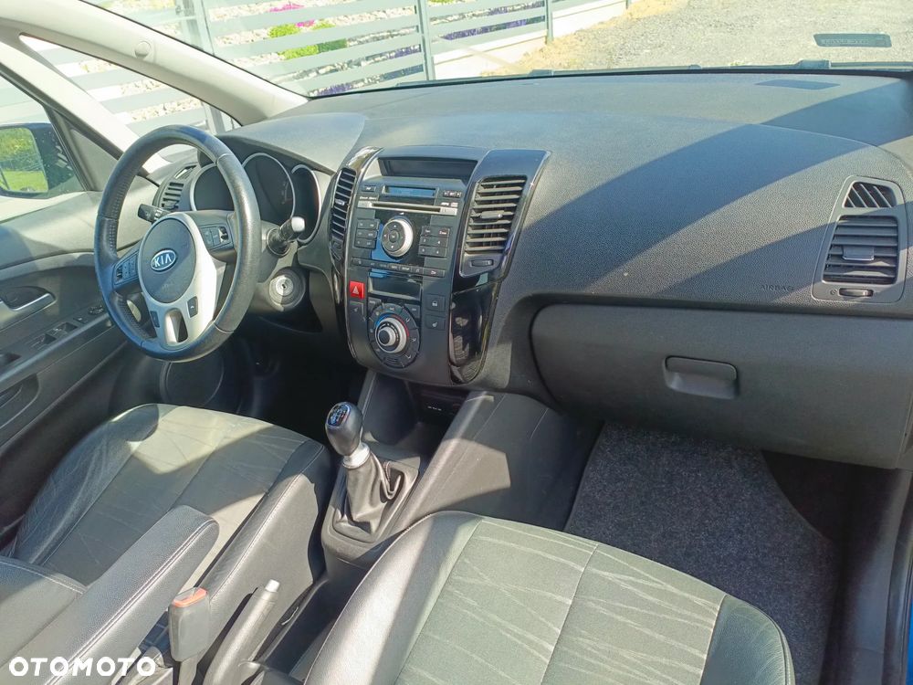Kia Venga 1.6 L - 14