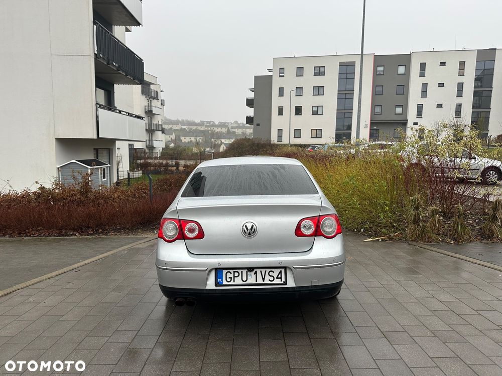 Volkswagen Passat 2.0 FSI Automatik Comfortline - 8