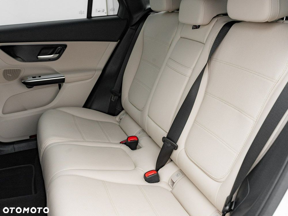 Mercedes-Benz GLC - 23