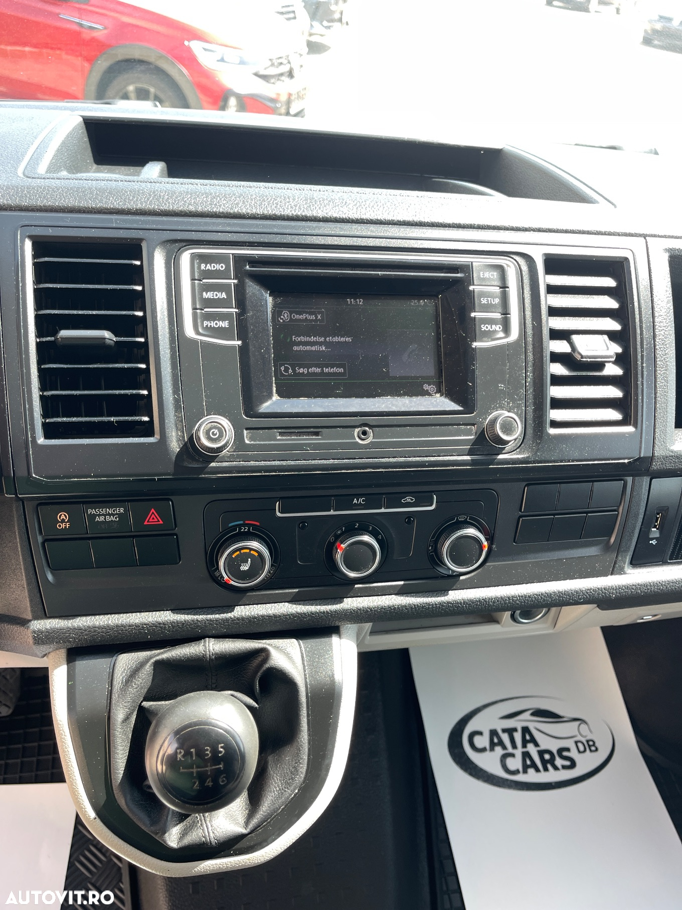 Volkswagen Transporter 2.0TDI  USI SPATE - 32