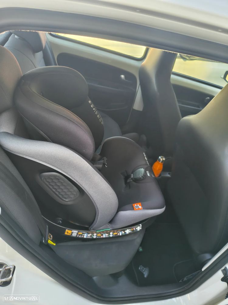 VW Up! move - 9