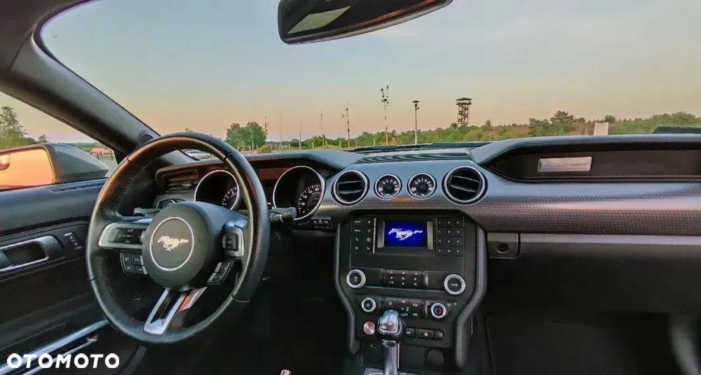 Ford Mustang 2.3 Eco Boost - 8