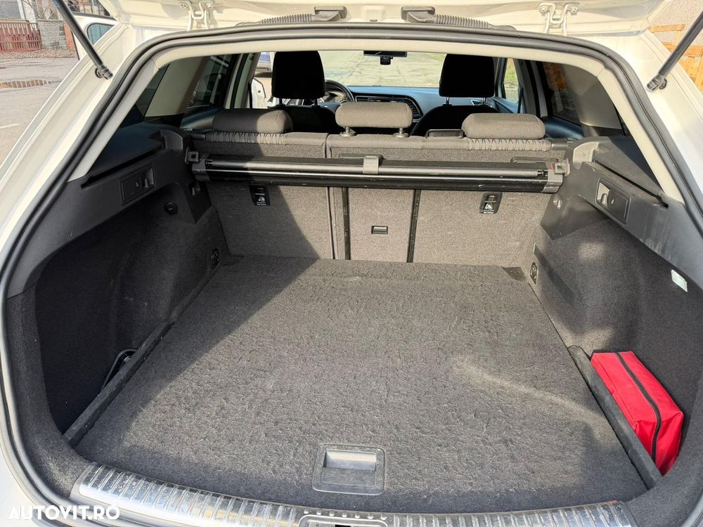 Seat Leon 2.0 TDI DPF Ecomotive Style - 10