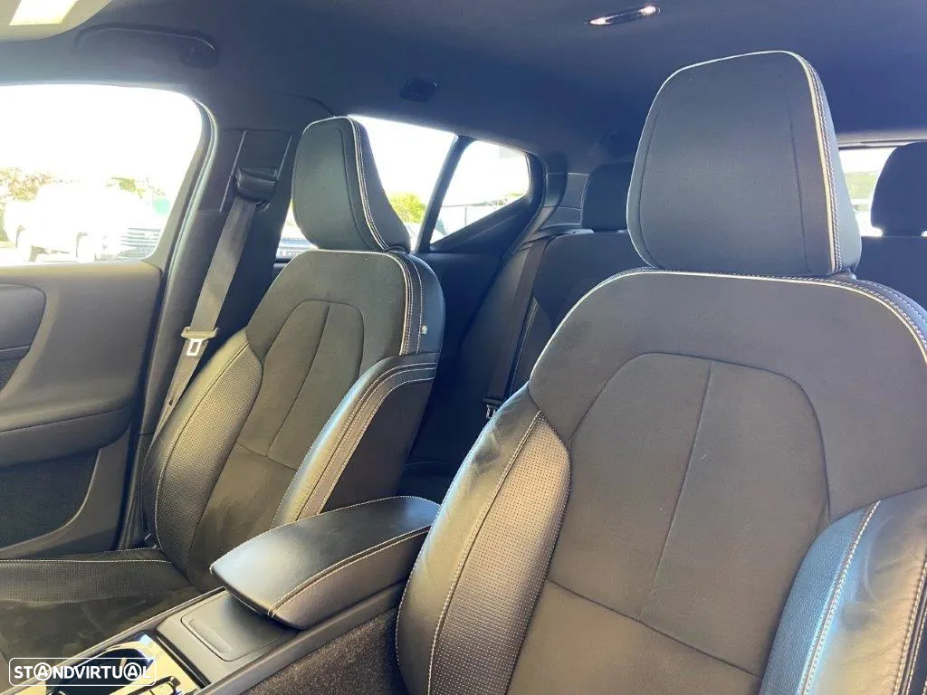 Volvo XC 40 2.0 T4 R-Design - 13