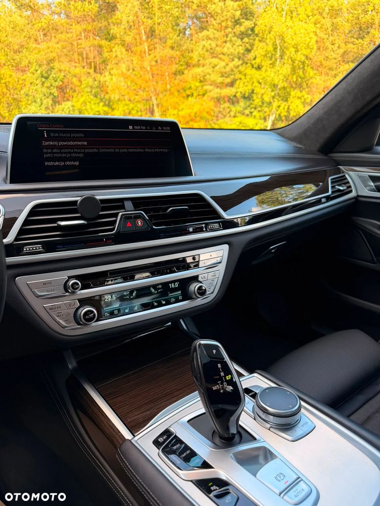 BMW Seria 7 750d xDrive - 13