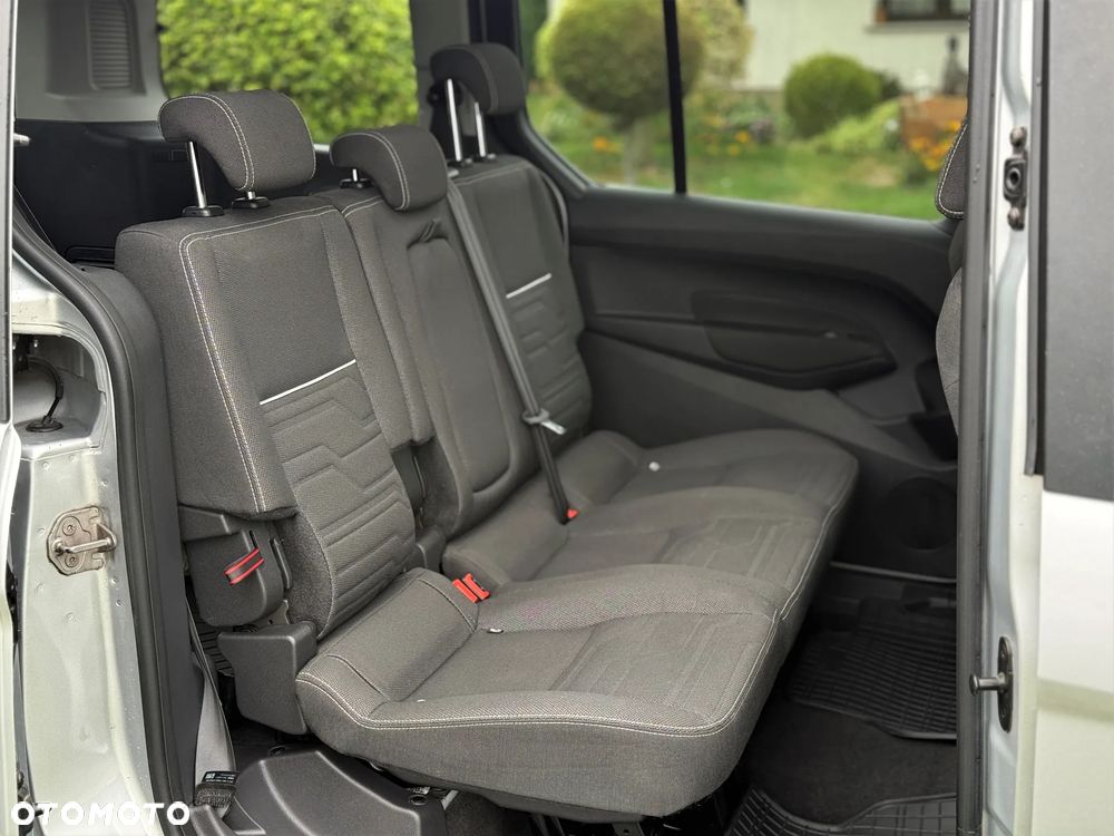 Ford Tourneo Connect 1.5 TDCi Titanium - 17