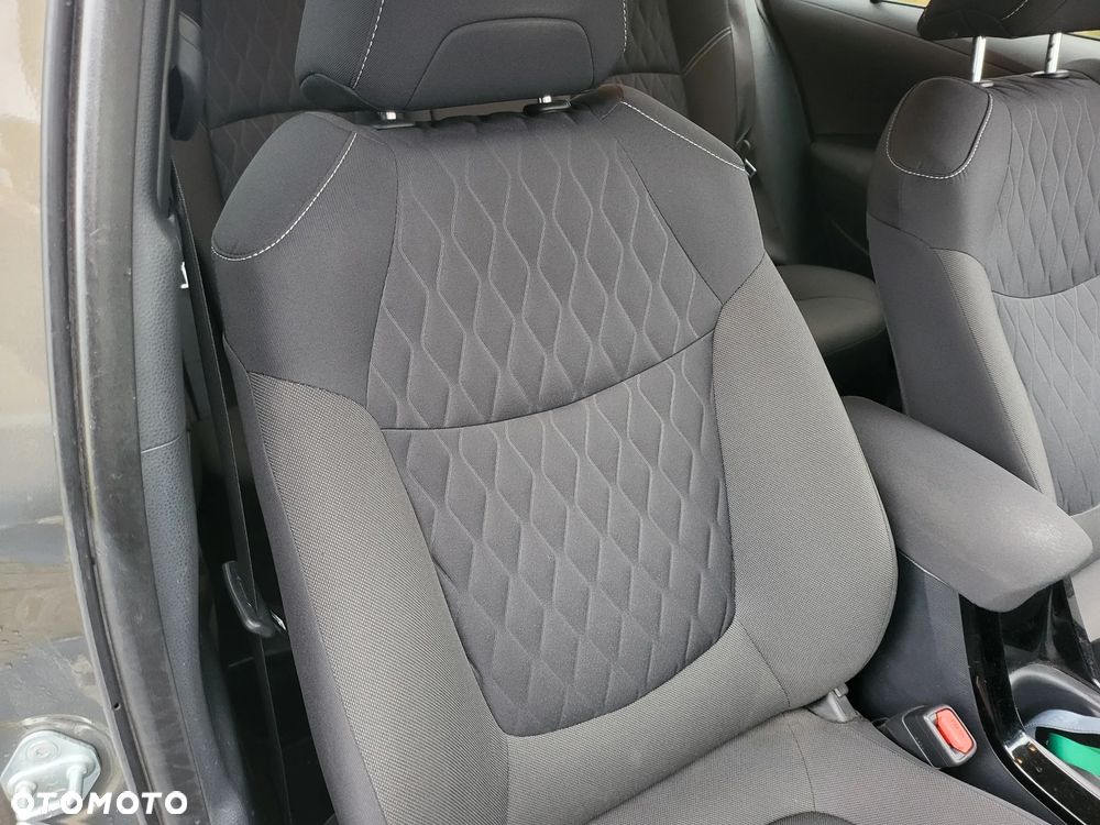 Toyota Corolla 1.6 Prestige - 27