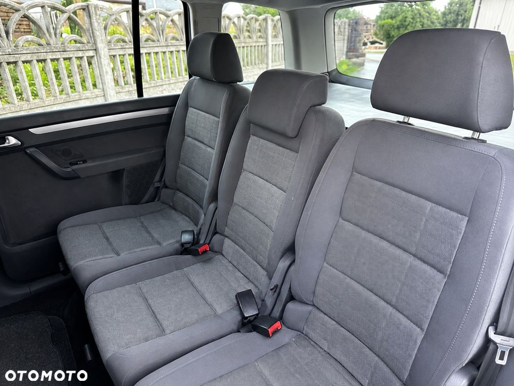 Volkswagen Touran 2.0 TDI Highline - 19