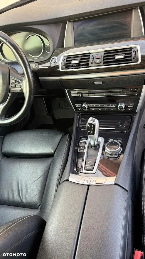BMW 5GT 530d xDrive - 9