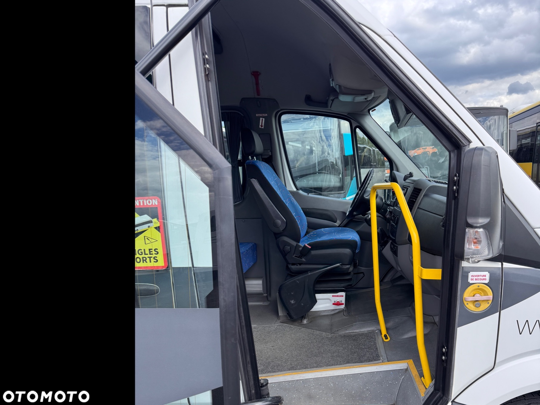Volkswagen Crafter / KLIMATYZACJA / 23 miejsca / 128000km przebieg !!/ Cena:139000 zł netto - 19