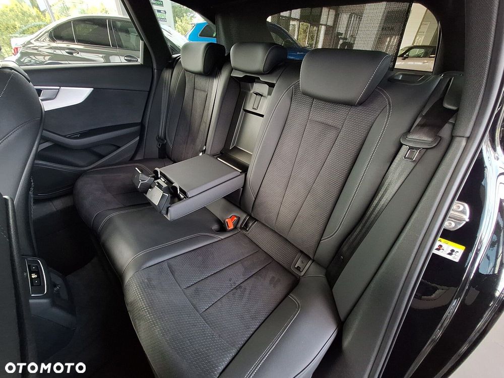 Audi A4 Avant 40 TDI mHEV Quattro S Line S tronic - 16