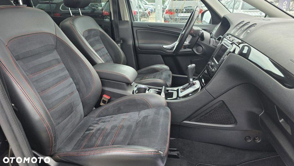 Ford S-Max - 19