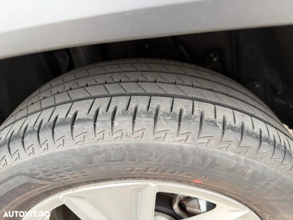 Lexus UX 250h FWD Business - 11