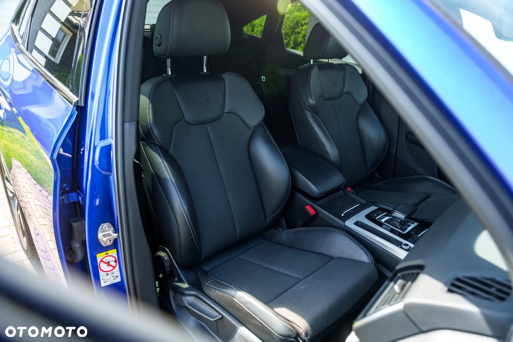 Audi Q5 55 TFSIe quattro S tronic S line - 22