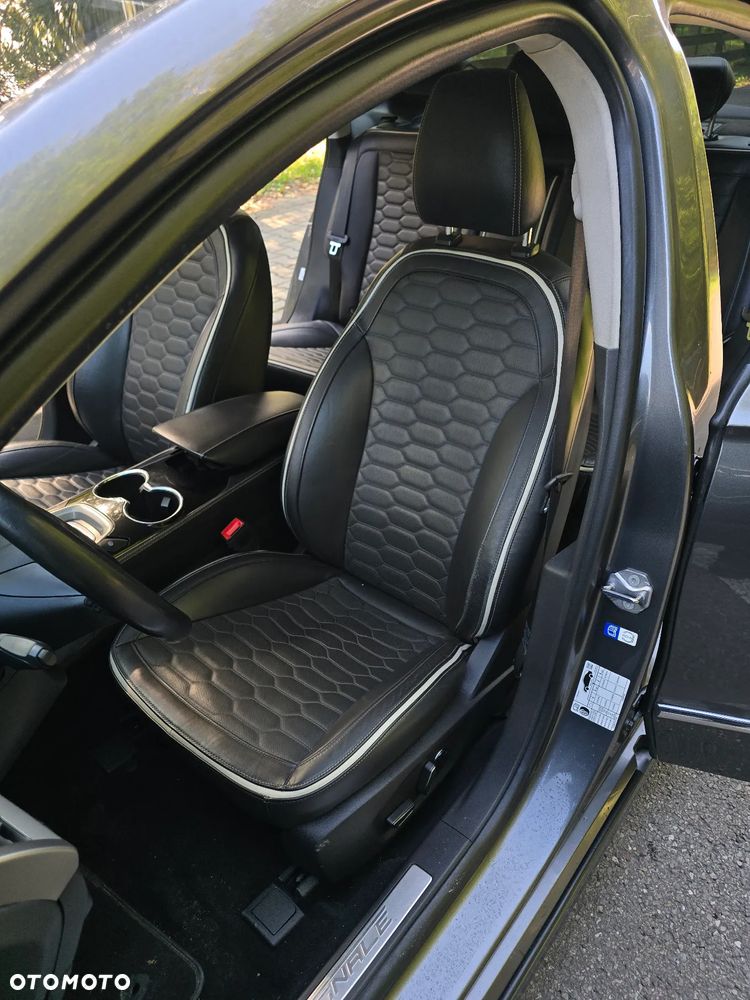 Ford Mondeo Vignale 2.0 Hybrid - 24