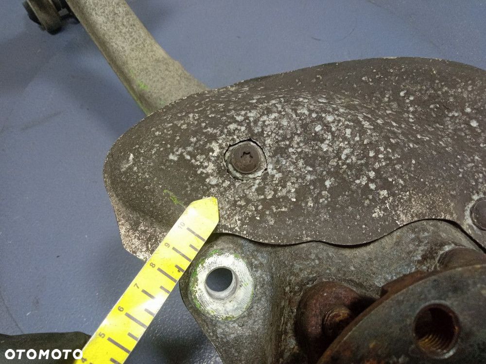 UDI Q5 I 8R ZWROTNICA PRZÓD PRAWA PRZEDNIA PIASTA WAHACZE - 6