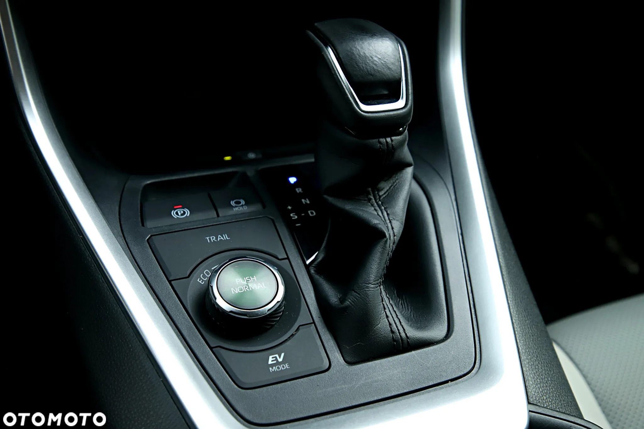 Toyota RAV4 2.5 Hybrid Executive 4x4 - 31