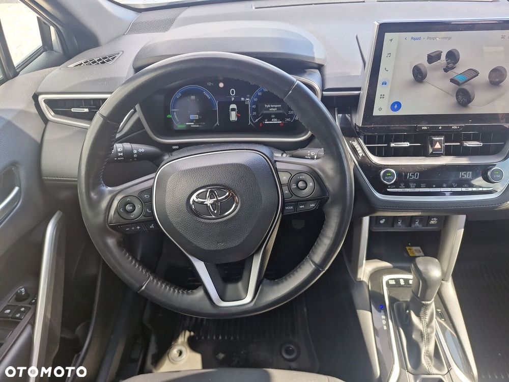 Toyota Corolla Cross - 11