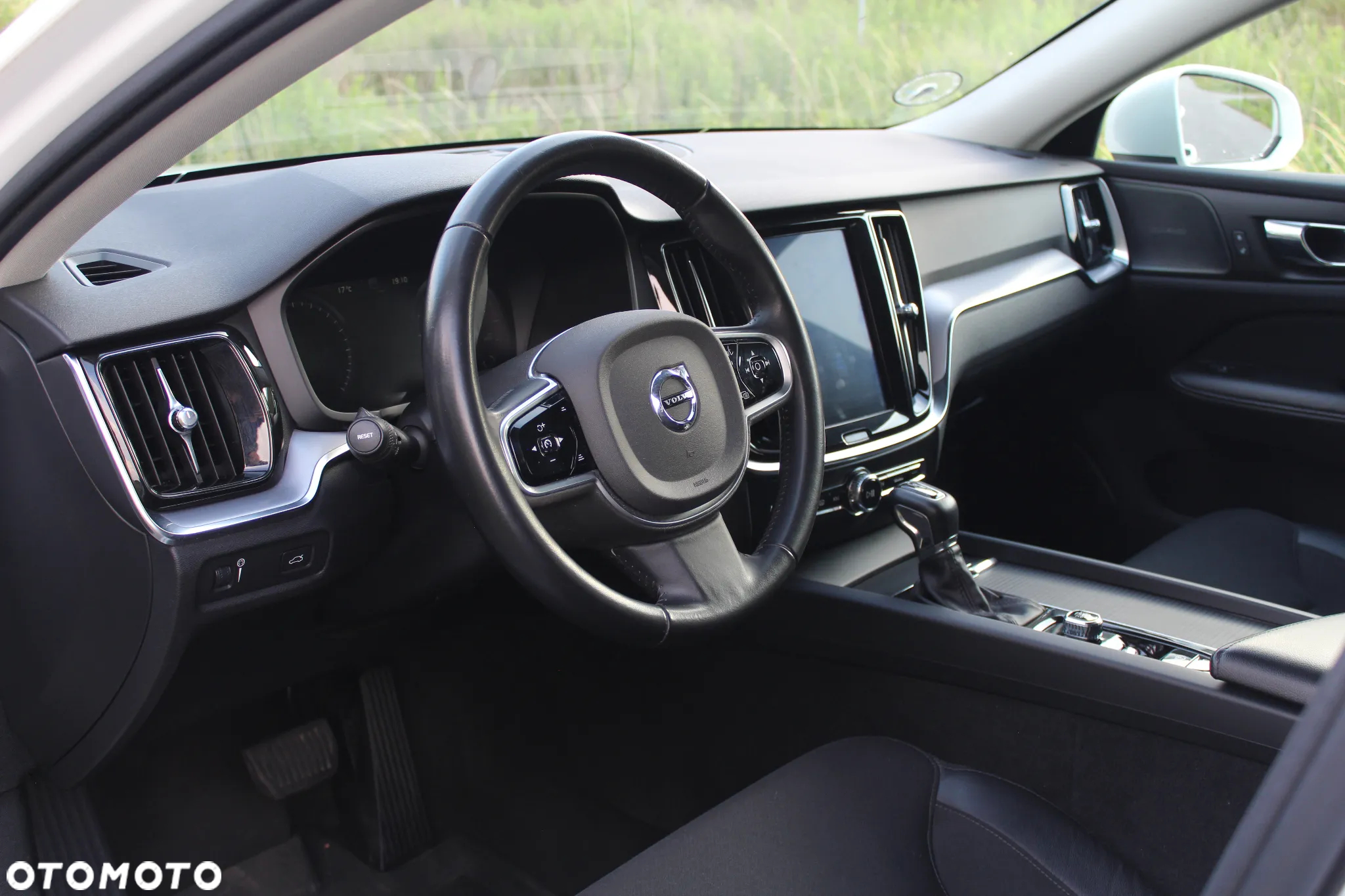 Volvo V60 Cross Country D4 AWD Geartronic Pro - 26