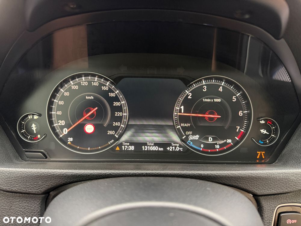 BMW 3GT 330i xDrive M Sport - 30