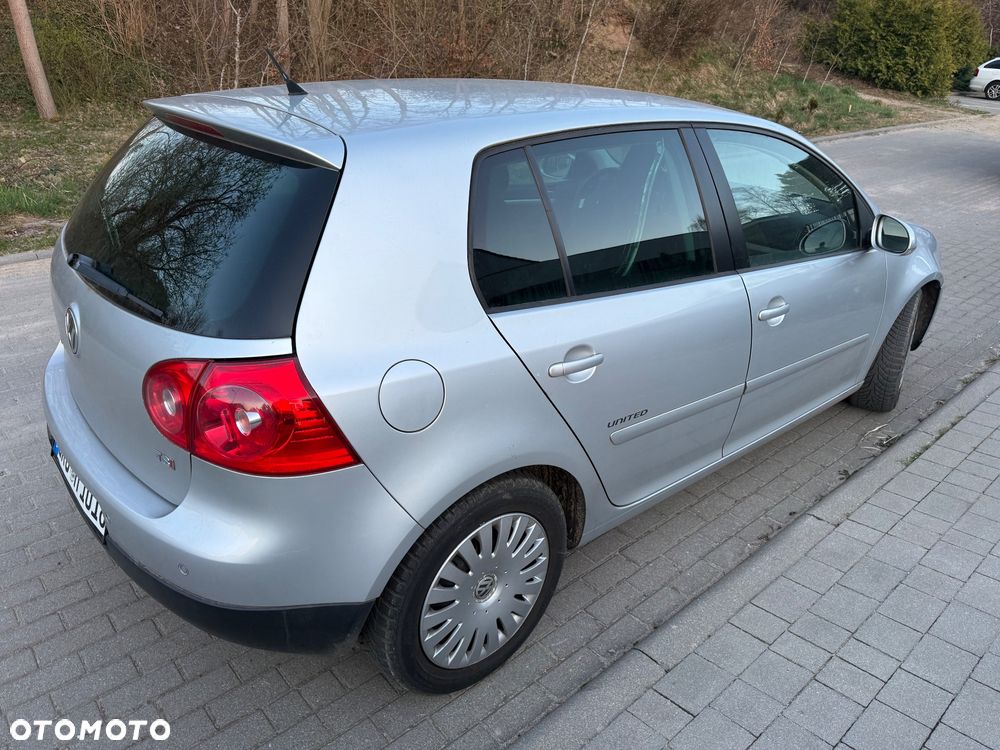Volkswagen Golf 1.4 TSI DSG United - 3
