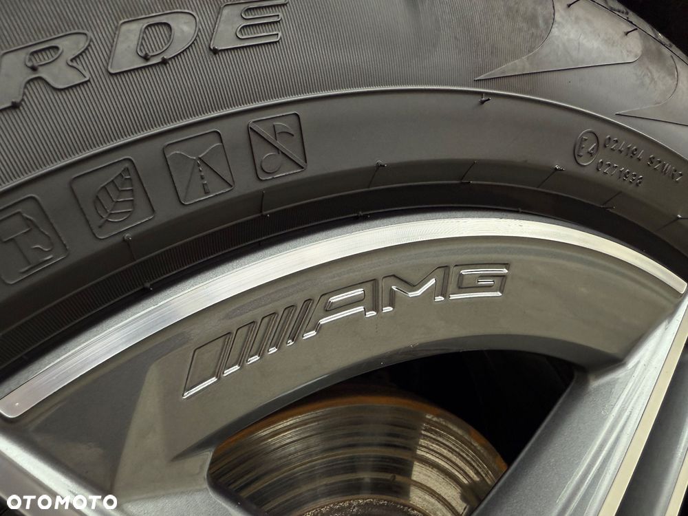 Mercedes-Benz GLC 220 d 4Matic 9G-TRONIC AMG Line - 19