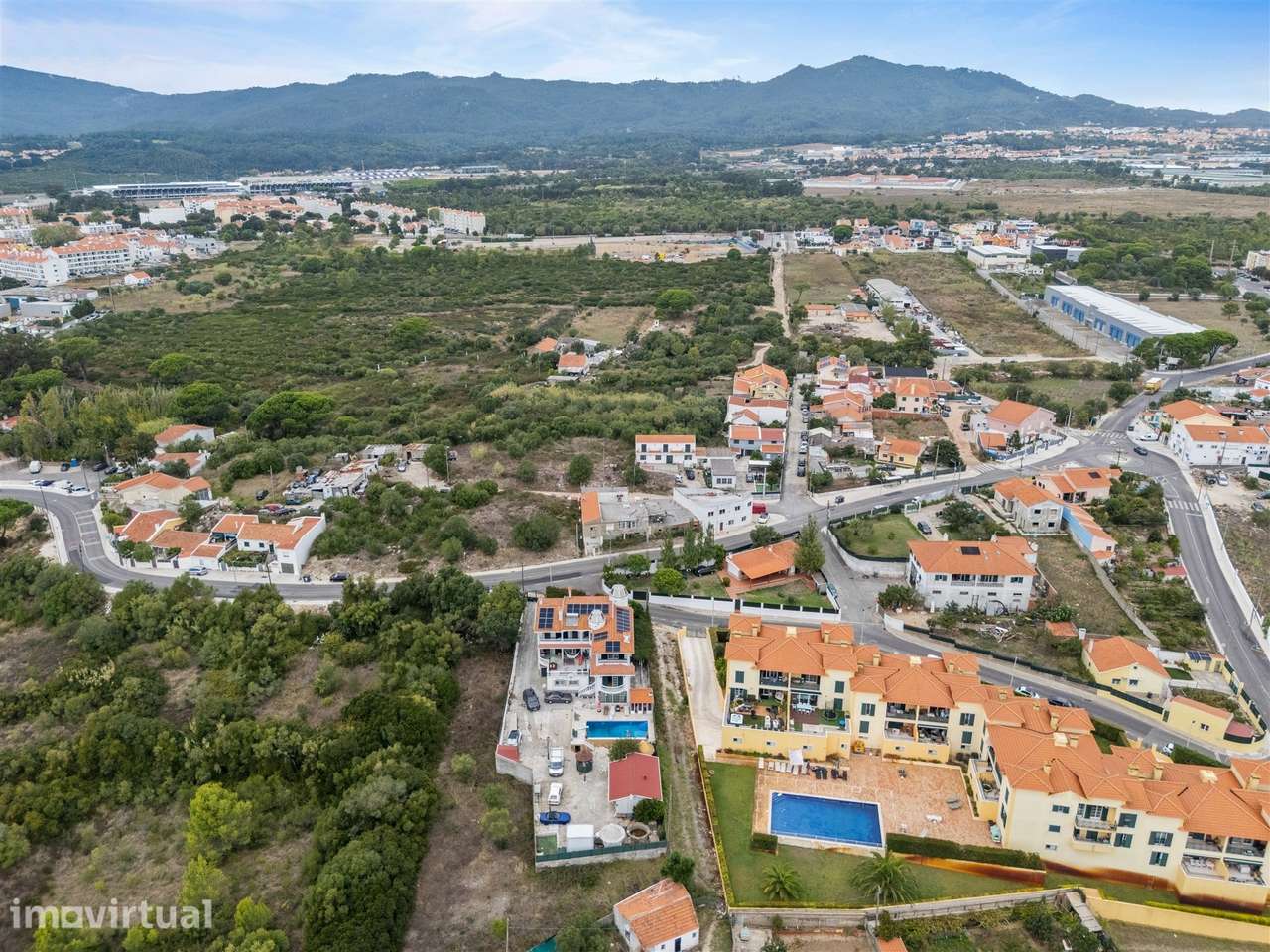 Terreno urbano em Alcabideche - Grande imagem: 4/25