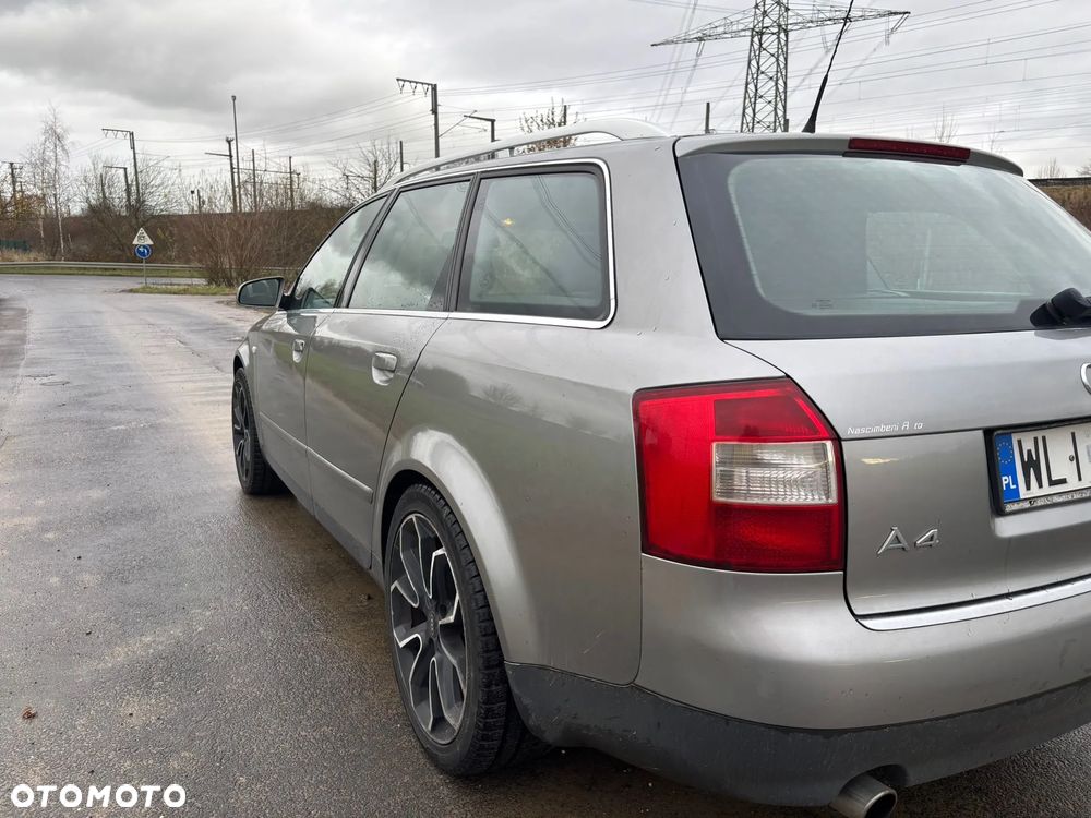 Audi A4 Avant 1.8T Quattro - 8