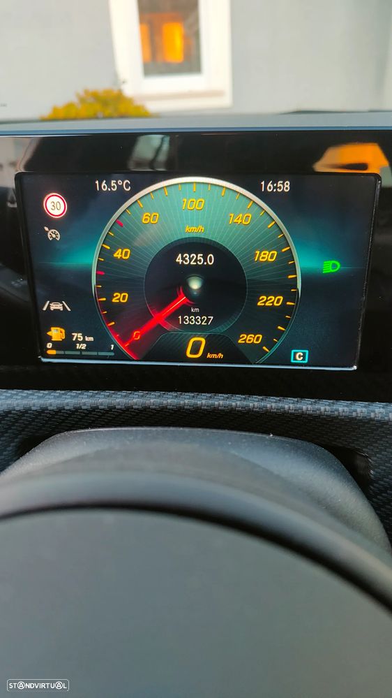 Mercedes-Benz CLA 180 d - 5