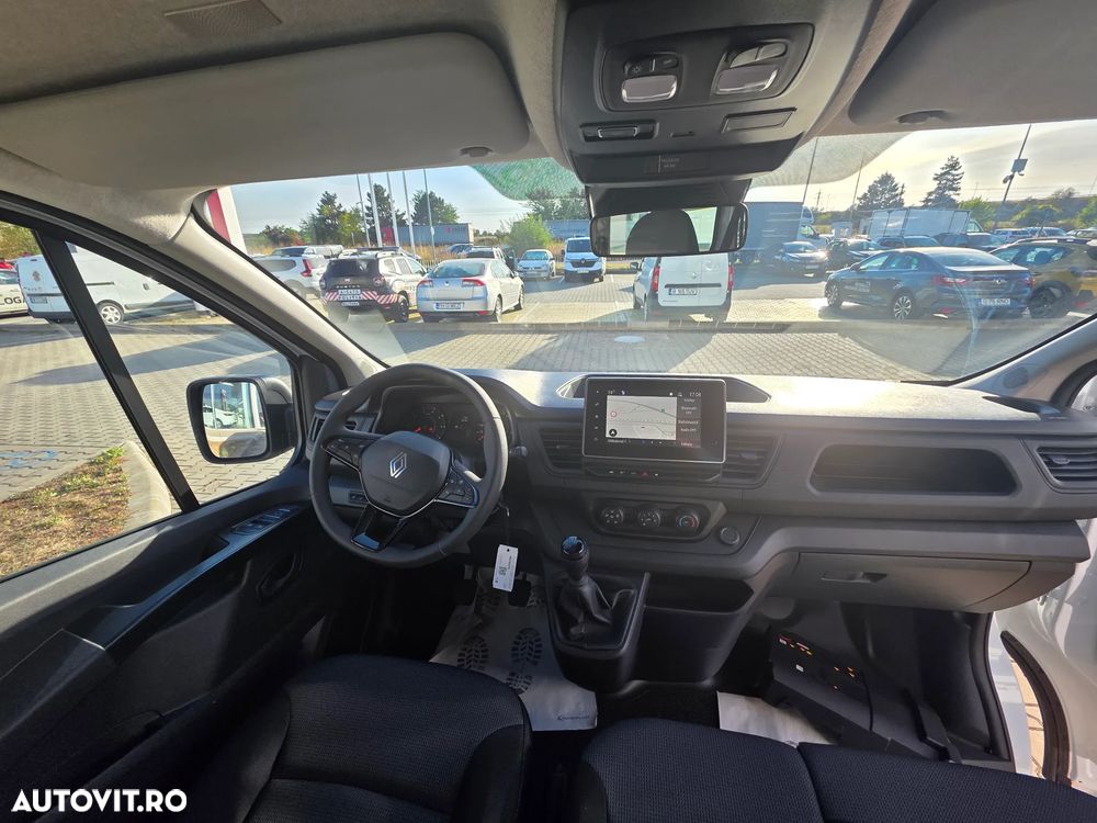 RENAULT Trafic 2025 — imagine 8