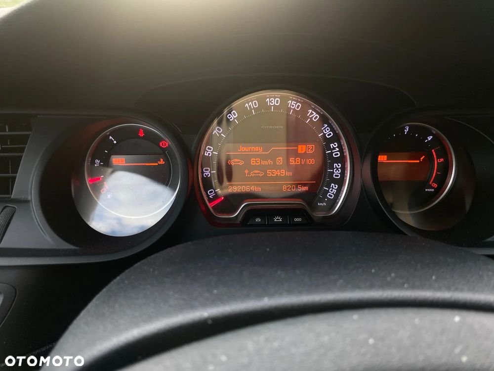 Citroën C5 2.0 HDi Confort - 7