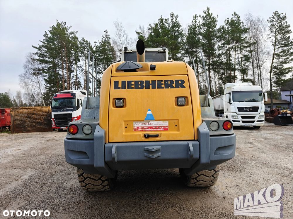 Liebherr L566 - 4