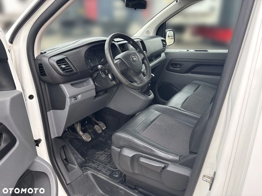 Toyota PROACE 2.0 D-4D LONG 3,1T ACTIVE - 9