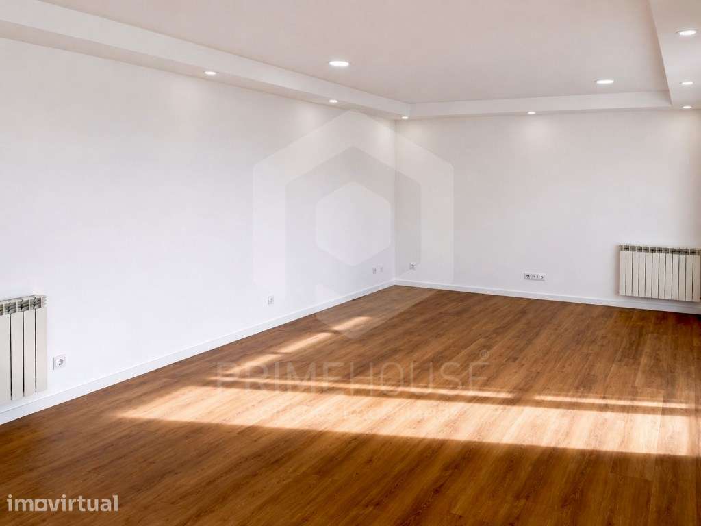 Apartamento T2 com 1 lugar de estacionamento no Condomínio de Monta... - Grande imagem: 5/34