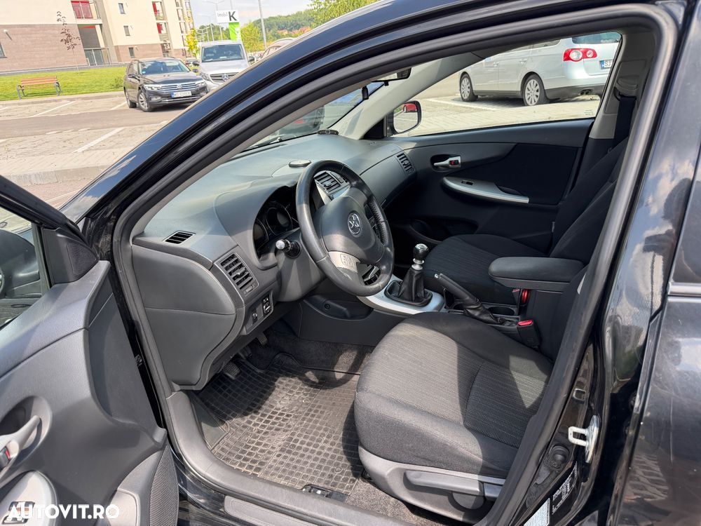 Toyota Corolla 2.0 D-4D DPF Sol - 7