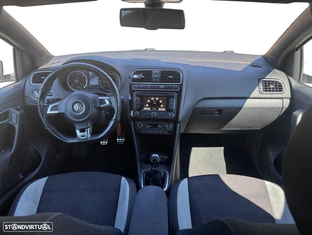 VW Polo 1.6 TDI R-Line BlueMotion - 9