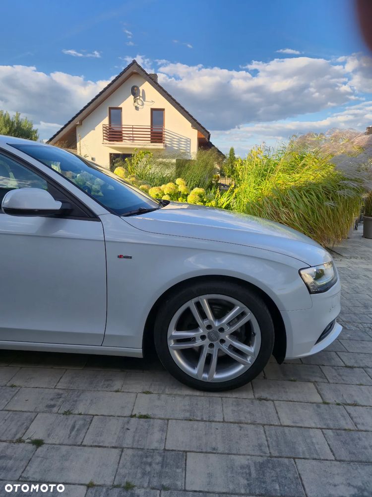 Audi A4 Avant 2.0 TDI DPF quattro S tronic S line Sportpaket - 12