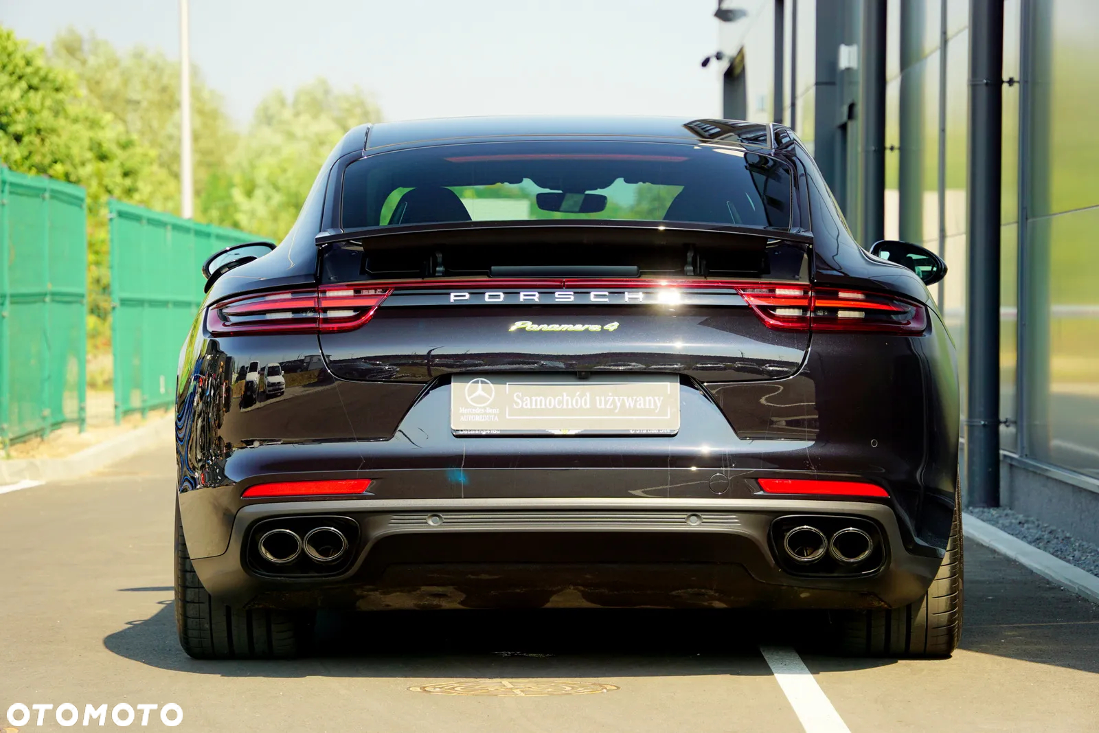 Porsche Panamera 4 E-Hybrid 10 Years Edition - 5