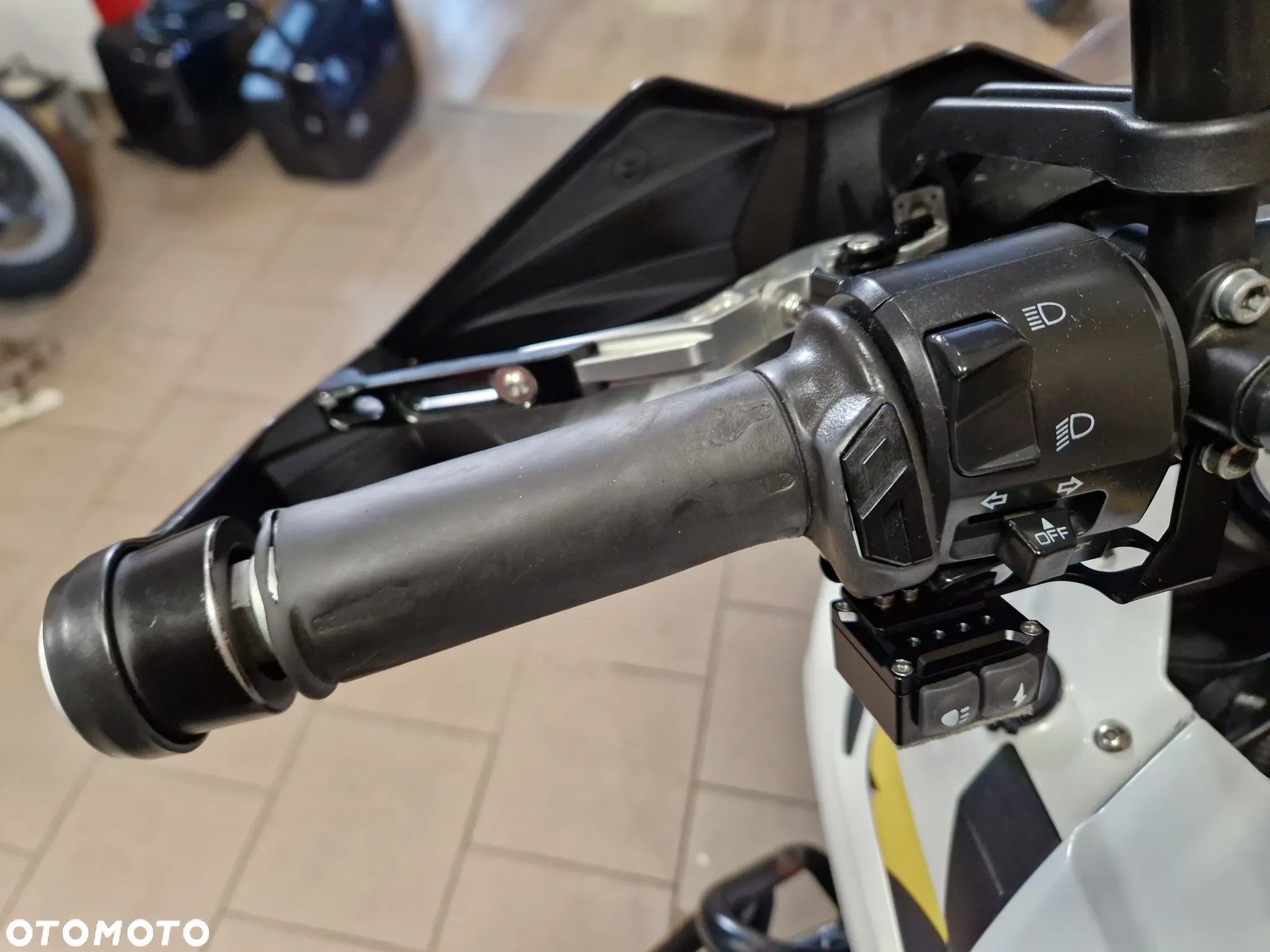 Benelli TRK 502 - 19