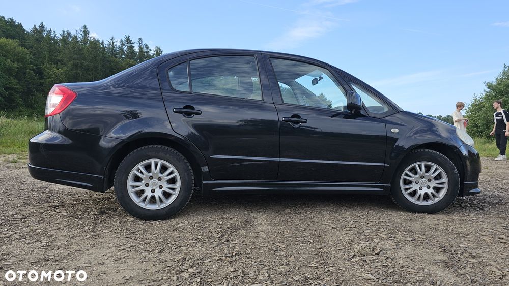 Suzuki SX4 - 4