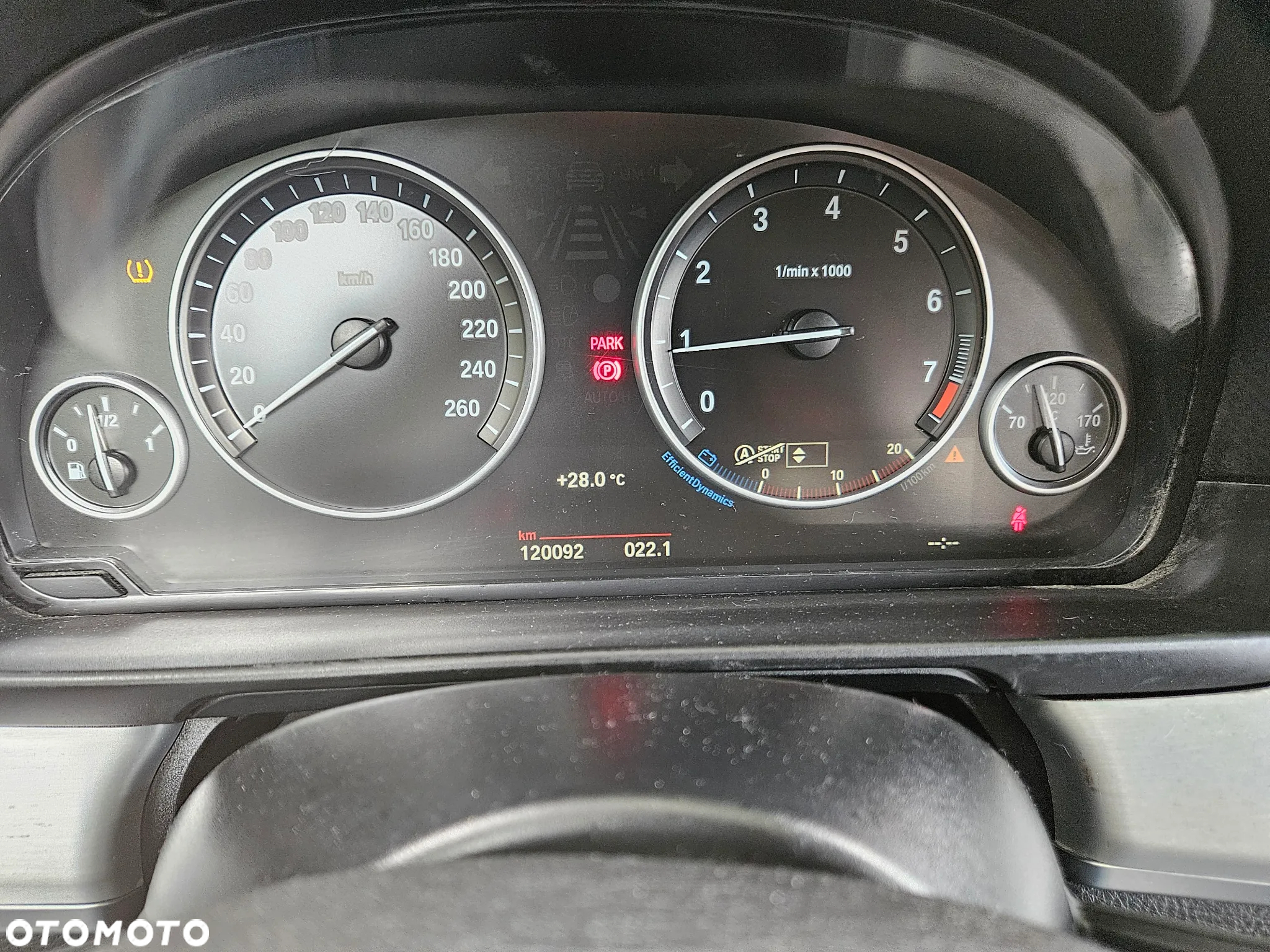 BMW Seria 5 528i Touring Luxury Line - 10