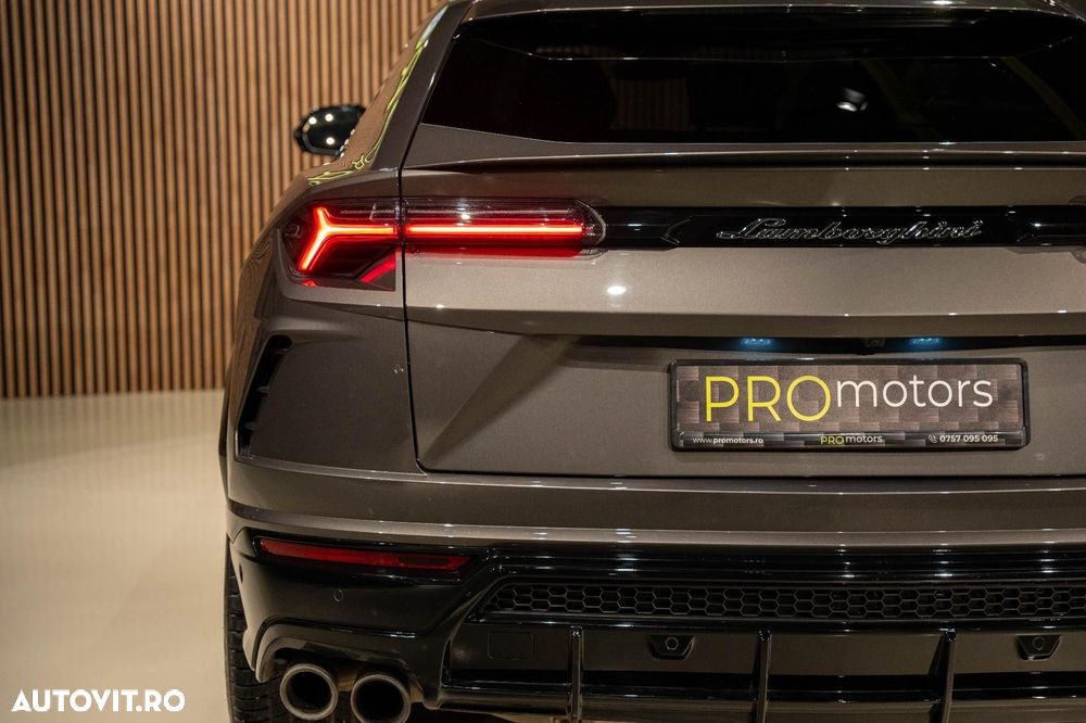 Lamborghini URUS - 19