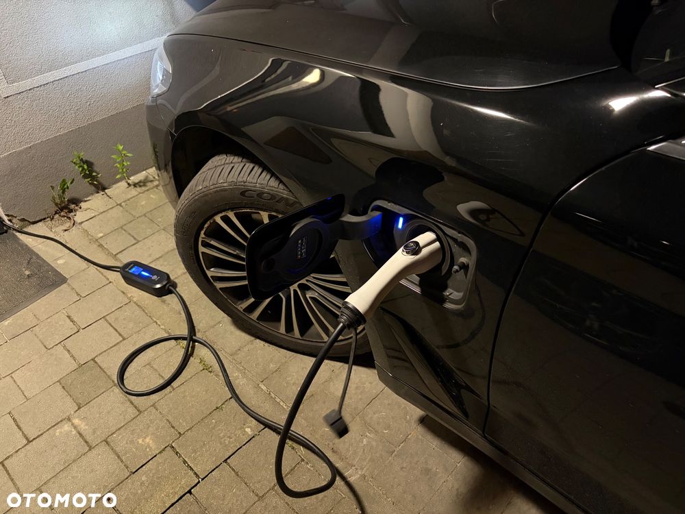 BMW Seria 5 530e iPerformance - 15