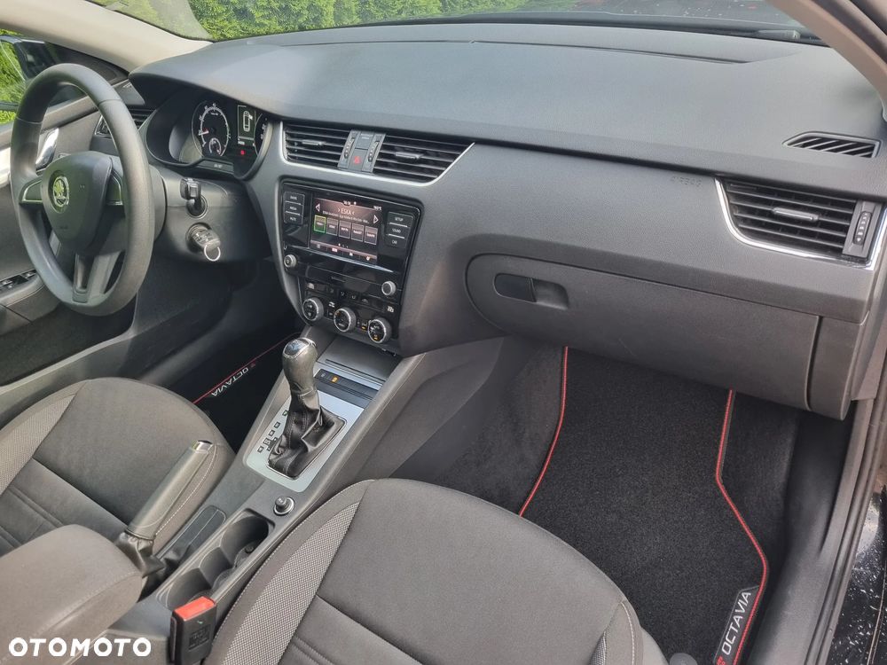 Skoda Octavia - 8